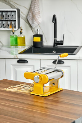 Cooker 3 Fonksiyonlu Hamur Erişte Makarna Kesme Makinesi Sarı CKR3847 - 2